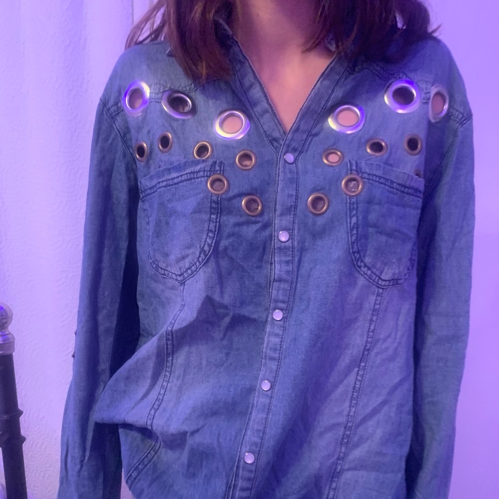SUPER CUTE OPEN BACK JEAN LONGSLEEVE